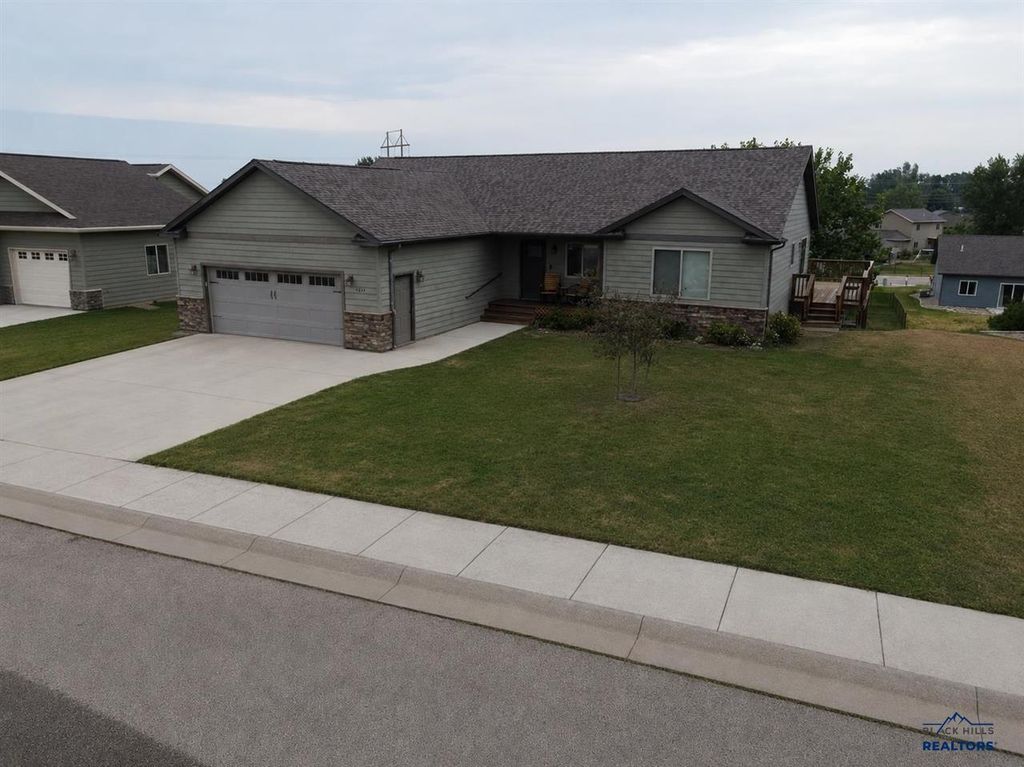 4014 Ward Avenue, Spearfish, SD 57783