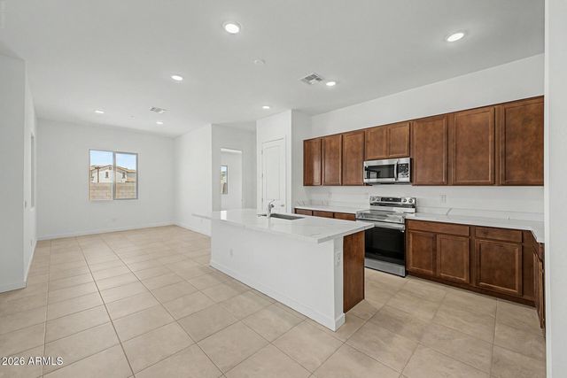 31613 N WET CREEK Road, San Tan Valley, AZ 85143