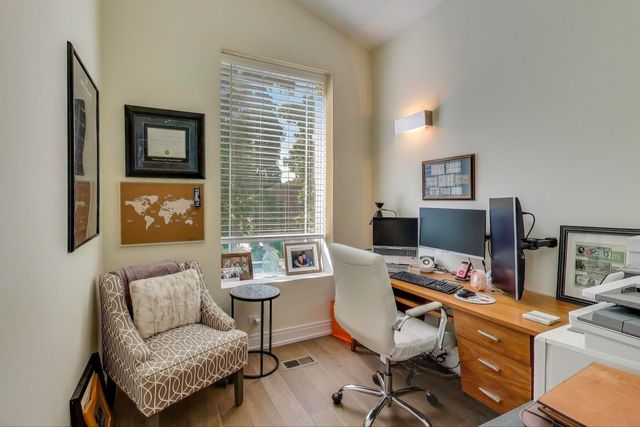 6511 S Evans Avenue, Chicago, IL 60637