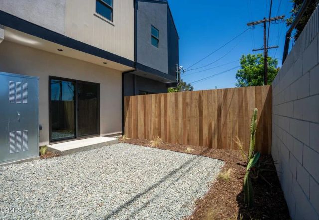 2222 Dorris Place, Los Angeles, CA 90031