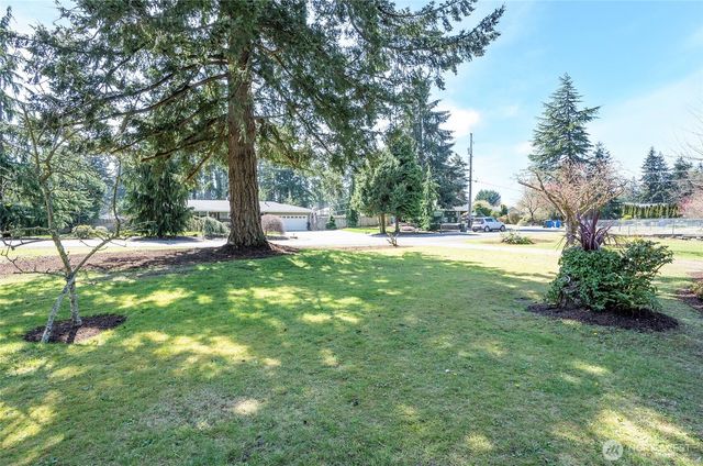 9605 120th Street E, Puyallup, WA 98373