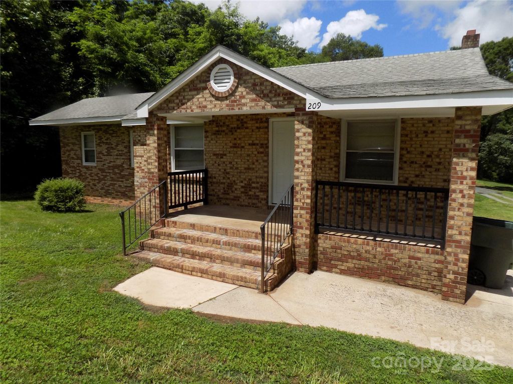 209 Barber Road, Gastonia, NC 28056