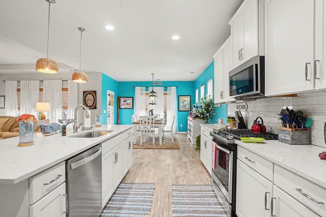 330 Splendor Circle, Murrells Inlet, SC 29576