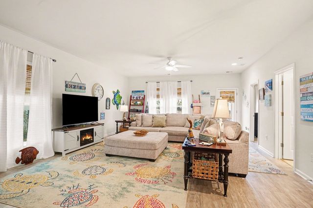 330 Splendor Circle, Murrells Inlet, SC 29576