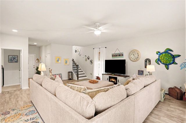 330 Splendor Circle, Murrells Inlet, SC 29576