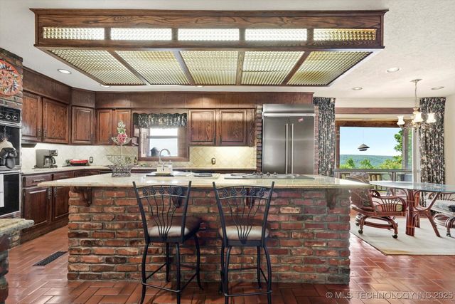 17331 S 174th Avenue E, Bixby, OK 74008