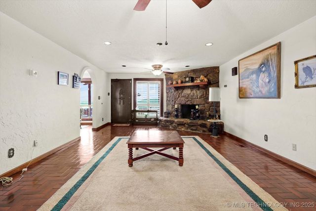 17331 S 174th Avenue E, Bixby, OK 74008