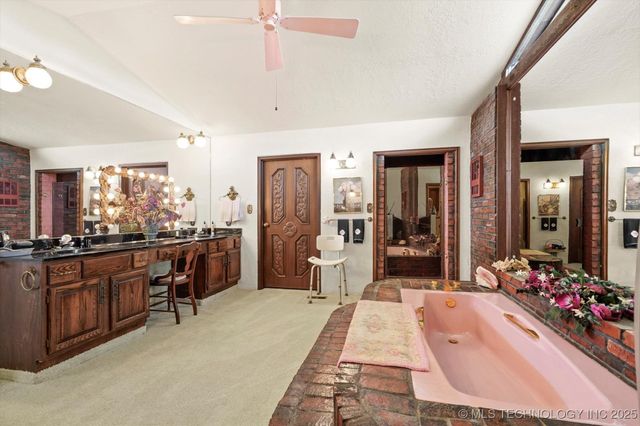 17331 S 174th Avenue E, Bixby, OK 74008