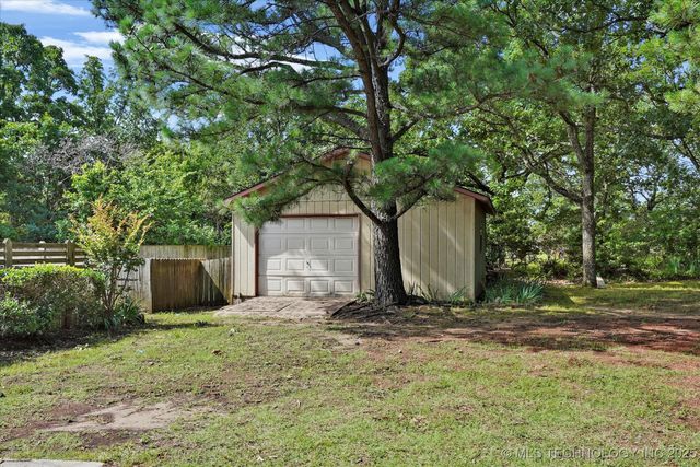 17331 S 174th Avenue E, Bixby, OK 74008