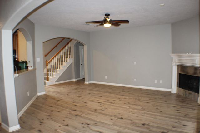 1718 Heddon Falls Drive, Sugar Land, TX 77479