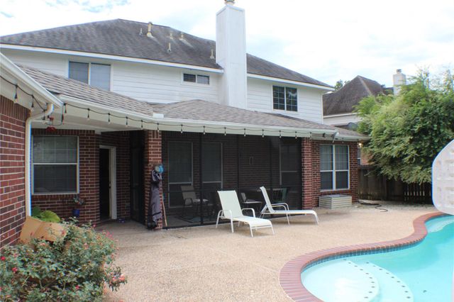 1718 Heddon Falls Drive, Sugar Land, TX 77479