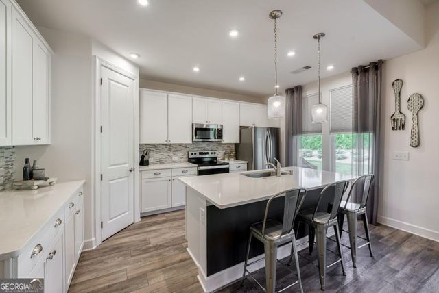 168 Chatuge Drive, Hoschton, GA 30548