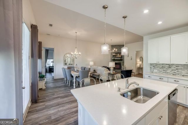 168 Chatuge Drive, Hoschton, GA 30548