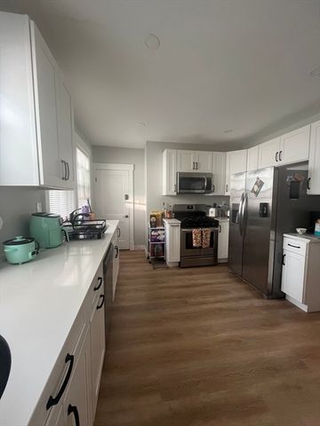 9 Carruth St 1, Quincy, MA 02170