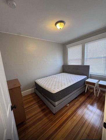 9 Carruth St 1, Quincy, MA 02170