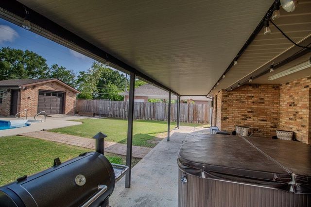115 Louis Dr, Houma, LA 70364