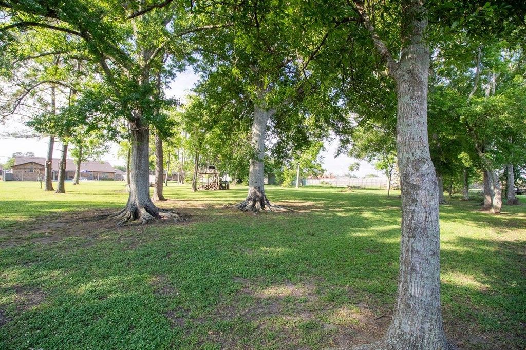 115 Louis Dr, Houma, LA 70364