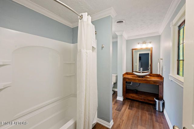 1106 Tanrac Tr, Gatlinburg, TN 37738