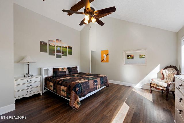 1106 Tanrac Tr, Gatlinburg, TN 37738