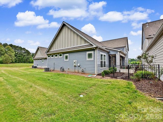 2006 Laney Pond Road, Matthews, NC 28104