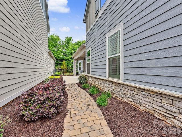 2006 Laney Pond Road, Matthews, NC 28104