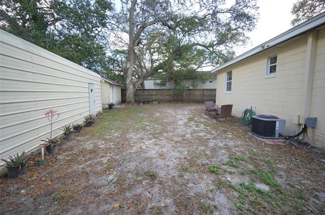 5611 N MCKAY AVENUE, Tampa, FL 33603