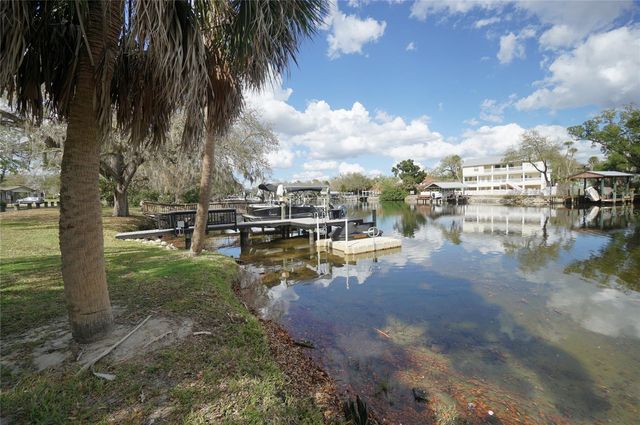 5611 N MCKAY AVENUE, Tampa, FL 33603