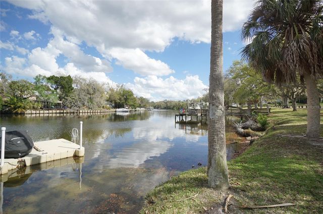 5611 N MCKAY AVENUE, Tampa, FL 33603