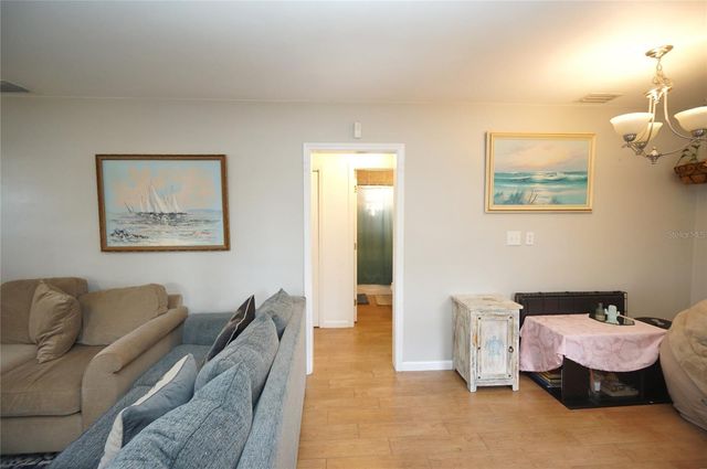 5611 N MCKAY AVENUE, Tampa, FL 33603