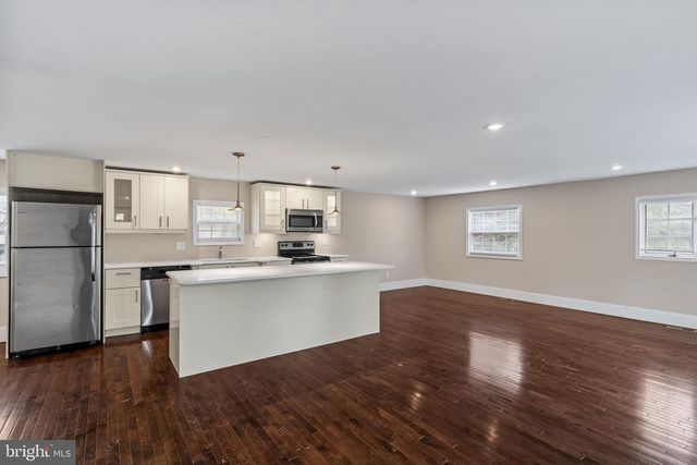 2730 OLD CEDAR GROVE RD, Broomall, PA 19008