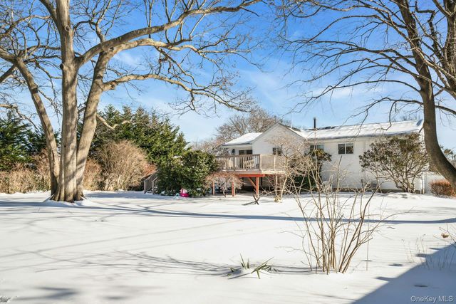 34 Corsa Street, Dix Hills, NY 11746