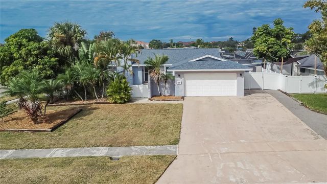 5802 TAMPA SHORES BOULEVARD, Tampa, FL 33615