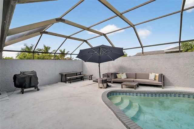 5802 TAMPA SHORES BOULEVARD, Tampa, FL 33615