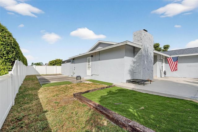 5802 TAMPA SHORES BOULEVARD, Tampa, FL 33615