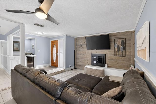 5802 TAMPA SHORES BOULEVARD, Tampa, FL 33615