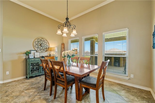 5614 Kitty Hawk Dr, Corpus Christi, TX 78414