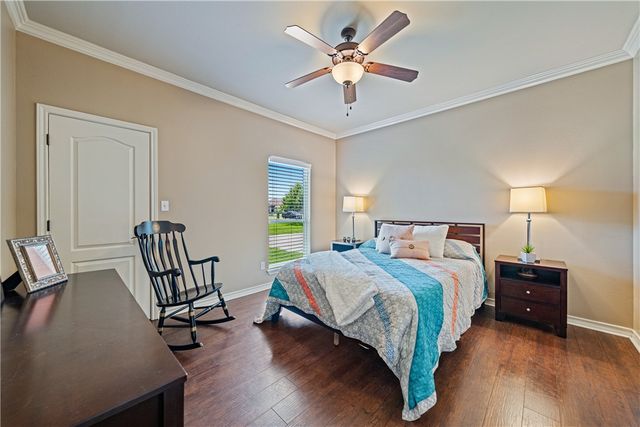 5614 Kitty Hawk Dr, Corpus Christi, TX 78414
