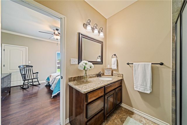 5614 Kitty Hawk Dr, Corpus Christi, TX 78414