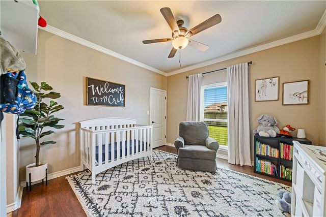 5614 Kitty Hawk Dr, Corpus Christi, TX 78414