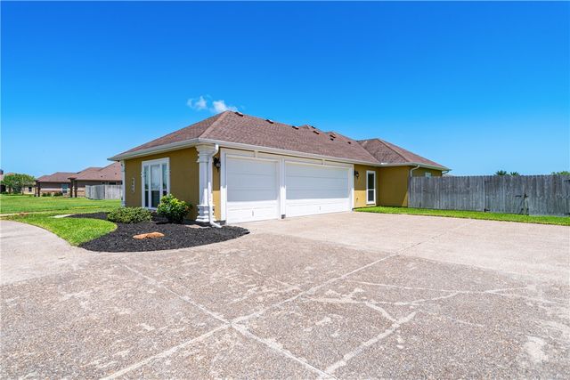 5614 Kitty Hawk Dr, Corpus Christi, TX 78414