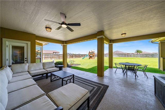 5614 Kitty Hawk Dr, Corpus Christi, TX 78414
