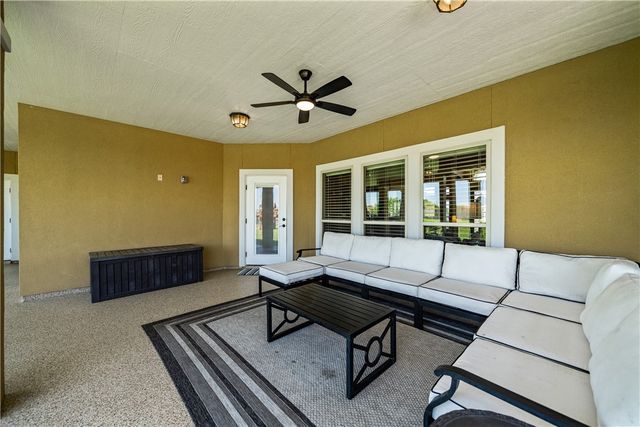 5614 Kitty Hawk Dr, Corpus Christi, TX 78414