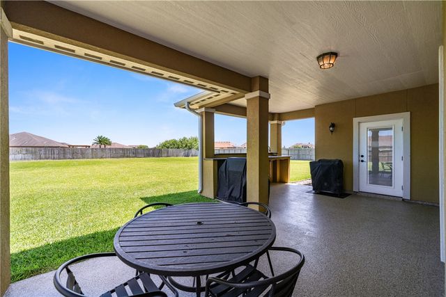 5614 Kitty Hawk Dr, Corpus Christi, TX 78414