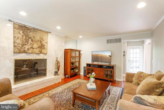 523 BOWNE RD, Ocean, NJ 07712