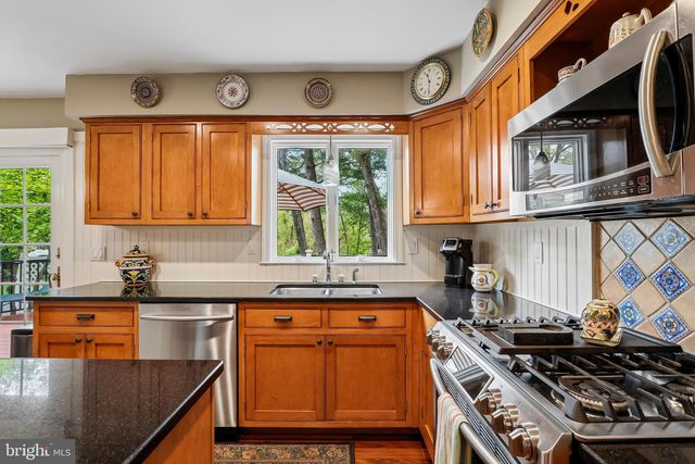 523 BOWNE RD, Ocean, NJ 07712