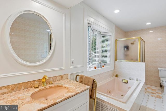 523 BOWNE RD, Ocean, NJ 07712