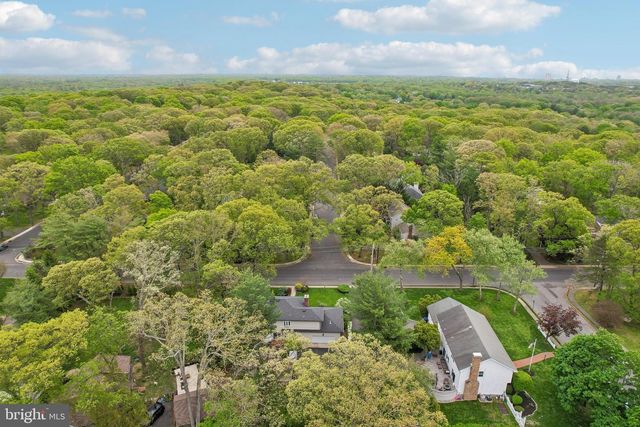 523 BOWNE RD, Ocean, NJ 07712