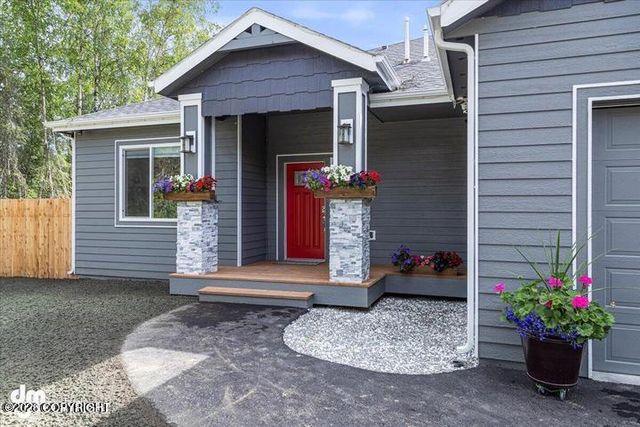 2676 W Longview Circle, Wasilla, AK 99654