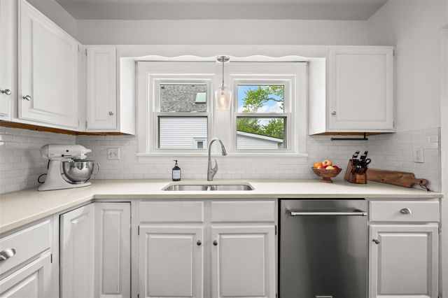 2010 Forres Avenue, Saint Joseph, MI 49085