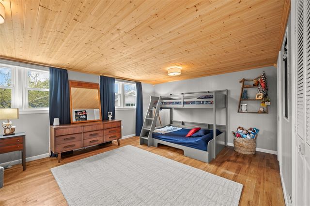 2010 Forres Avenue, Saint Joseph, MI 49085